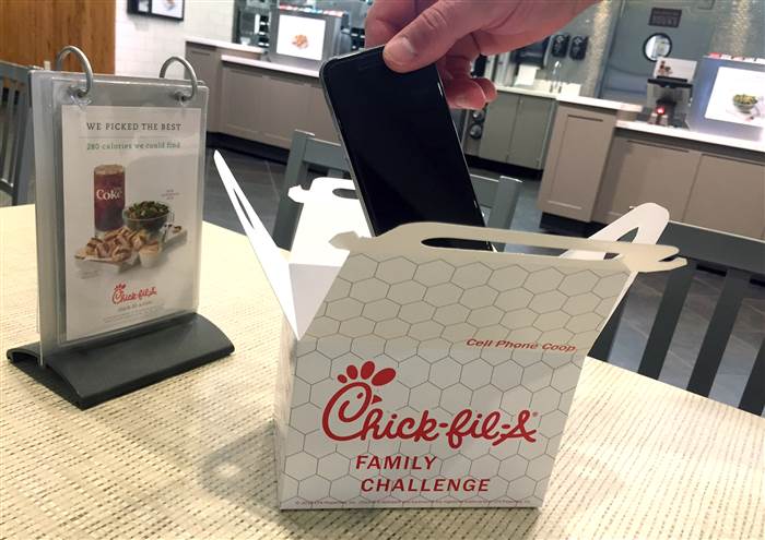 Chick-fil-A’s ‘cell phone coop,’ other eateries encourage diners to unplug Chick-fil-A’s ‘cell phone coop,’ other eateries encourage diners to unplug